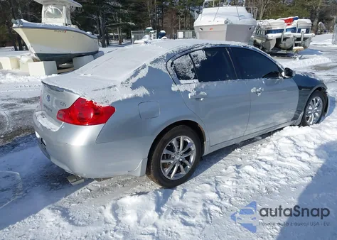 2009 Infiniti G37X z USA, uszkodzony, nr VIN JNKCV61F79M054081